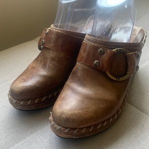 Frye Women's Light Brown Leather Slip-On High-Heel Clogs Size 6